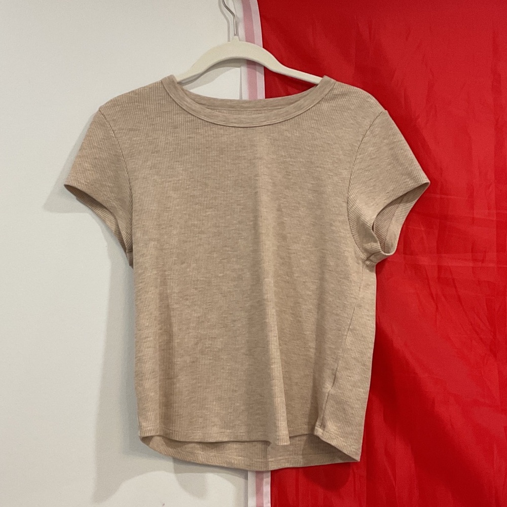 American Eagle Outfitters Tan Short Sleeve Tee